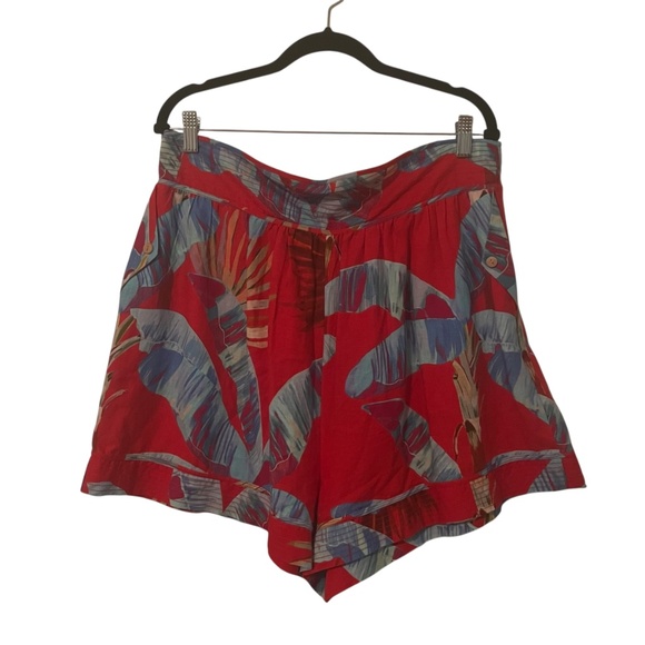 FARM Rio Pants - NWT Farm Women's Red Tropical Shorts Size L